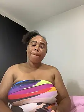 Snapshot of sexxycandyred chatting on July 2026 09:32:01 PM sexxycandyred online show from July 2026 09:32:01 PM