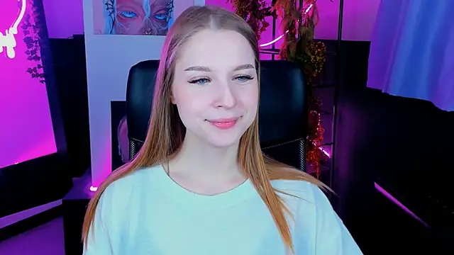 Snapshot of CuteMousee chatting on December 2024 05:37:01 AM CuteMousee online show from December 2024 05:37:01 AM