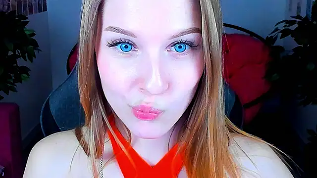 Snapshot of CuteMousee chatting on December 2024 09:06:02 AM CuteMousee online show from December 2024 09:06:02 AM