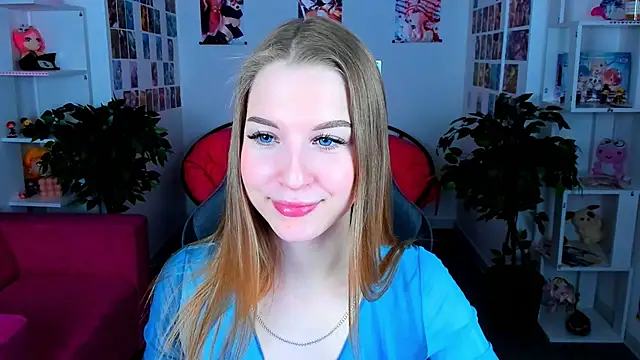 Snapshot of CuteMousee chatting on December 2024 11:40:01 AM CuteMousee online show from December 2024 11:40:01 AM