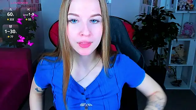 Snapshot of CuteMousee chatting on January 2025 02:52:01 AM CuteMousee online show from January 2025 02:52:01 AM