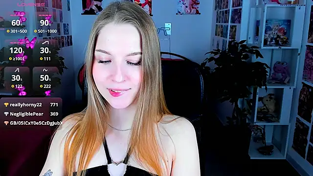 Snapshot of CuteMousee chatting on January 2025 06:24:02 PM CuteMousee online show from January 2025 06:24:02 PM