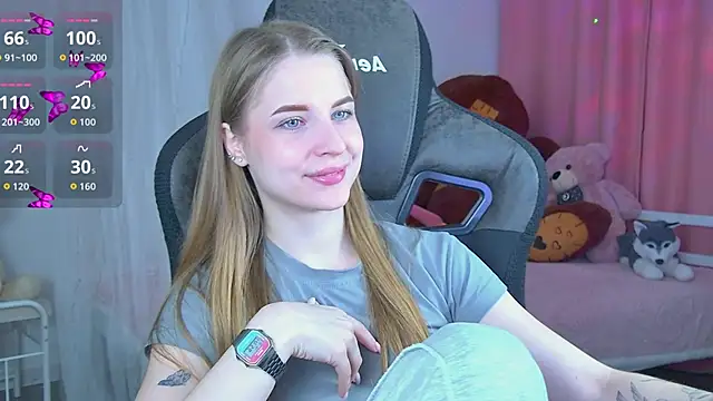 Snapshot of CuteMousee chatting on September 2025 05:51:01 AM CuteMousee online show from September 2025 05:51:01 AM