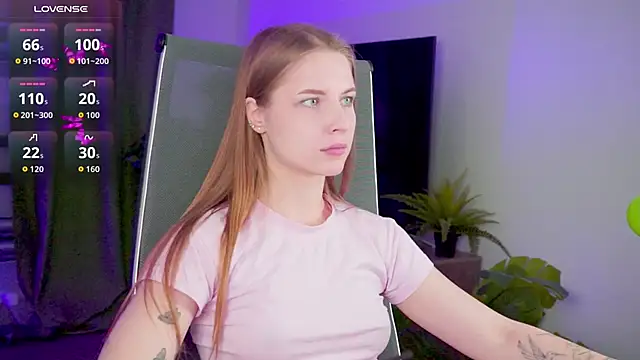 Snapshot of CuteMousee chatting on September 2025 08:59:01 AM CuteMousee online show from September 2025 08:59:01 AM