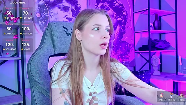 Snapshot of CuteMousee chatting on February 2026 12:01:02 PM CuteMousee online show from February 2026 12:01:02 PM