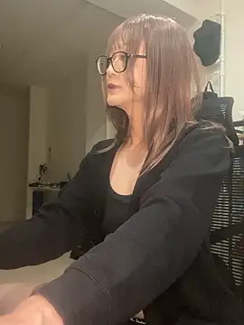 mel  mel online show from October 2025 08:53:02 AM