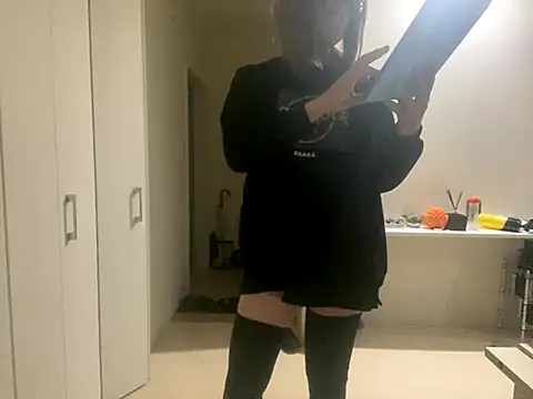 mel  mel online show from October 2025 05:24:02 PM