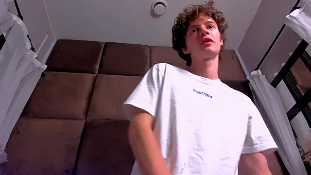 LukeSweet online show from May 2026 01:07:02 PM