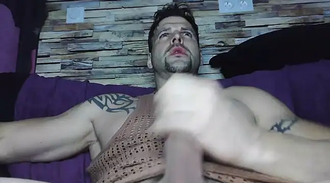 XxBigboybandxX online show from March 2025 06:37:02 PM