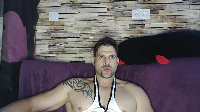 XxBigboybandxX online show from March 2025 03:31:01 PM