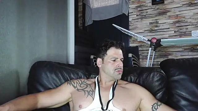 XxBigboybandxX online show from October 2025 07:49:02 AM