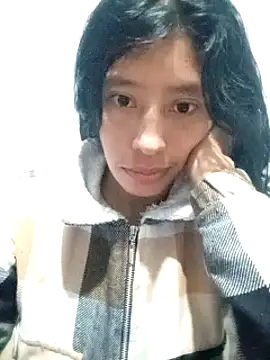 karolinee 66  online show from December 2024 07:30:02 PM