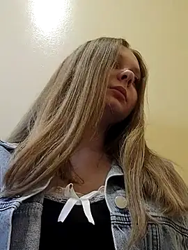 Ekaterina27 online show from February 2025 07:03:01 PM