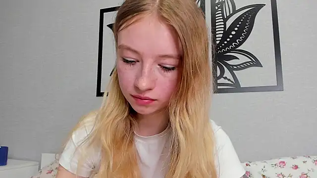 minidivaa  online show from February 2025 04:18:02 PM