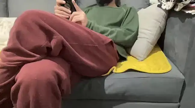 4small4inchlol online show from January 2025 05:58:02 PM