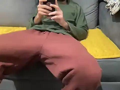 4small4inchlol online show from February 2025 05:45:01 PM