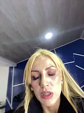 Snapshot of alicev_kitty chatting on March 2025 01:29:01 PM alicev kitty online show from March 2025 01:29:01 PM