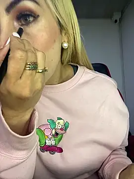 Snapshot of alicev_kitty chatting on November 2025 12:48:02 PM alicev kitty online show from November 2025 12:48:02 PM