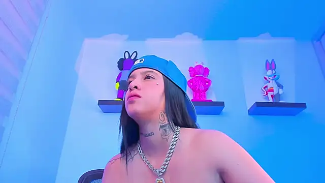 Gangster Girl online show from December 2024 03:24:01 AM