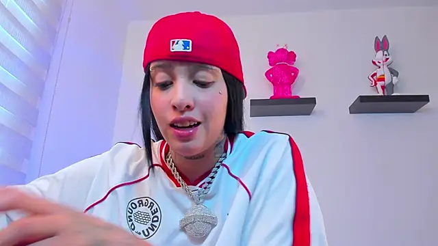 Gangster Girl online show from December 2024 01:50:01 PM