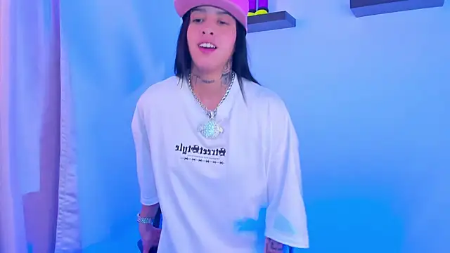 Gangster Girl online show from January 2025 10:24:01 PM