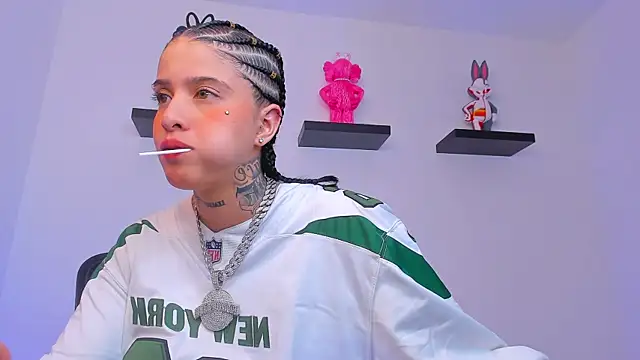 Gangster Girl online show from February 2025 01:55:02 AM