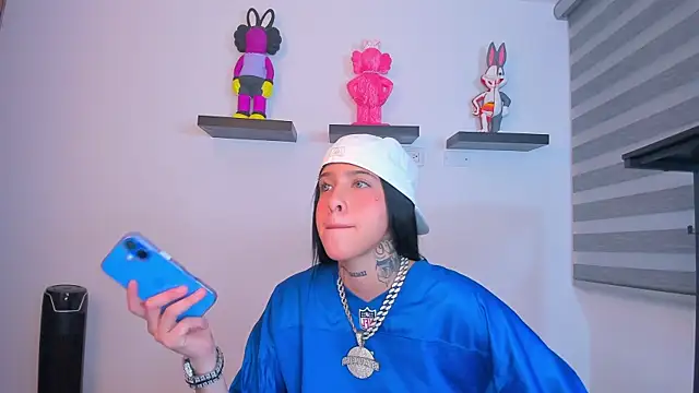 Gangster Girl online show from October 2025 04:24:01 AM