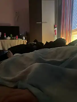 zolihorvat11 online show from February 2026 10:12:01 AM