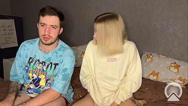 Adelovenick online show from January 2025 07:04:02 PM