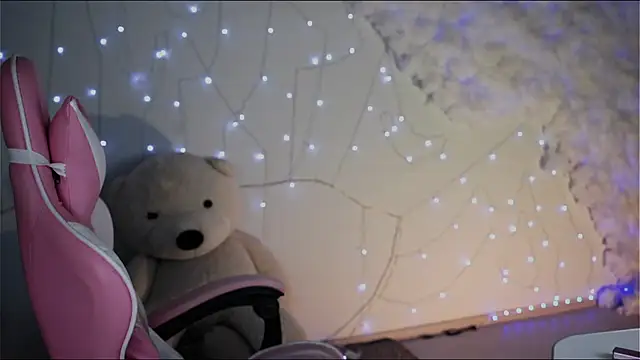 Snapshot of Lana__May chatting on December 2024 11:32:01 AM Lana May online show from December 2024 11:32:01 AM