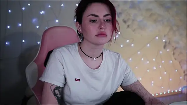 Snapshot of Lana__May chatting on December 2024 05:40:02 PM Lana May online show from December 2024 05:40:02 PM