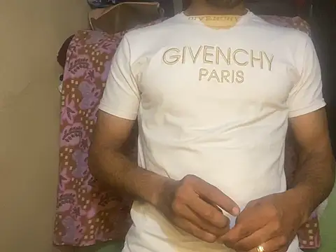 Snapshot of GaaTto chatting on March 2025 01:25:02 AM GaaTto online show from March 2025 01:25:02 AM