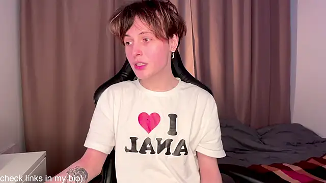 Snapshot of princeofsuccubs chatting on January 2025 01:32:01 PM princeofsuccubs online show from January 2025 01:32:01 PM