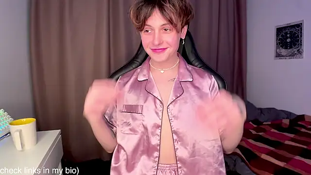 Snapshot of princeofsuccubs chatting on January 2025 06:03:01 PM princeofsuccubs online show from January 2025 06:03:01 PM