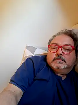 Snapshot of bluangelo chatting on March 2026 01:39:02 PM bluangelo online show from March 2026 01:39:02 PM