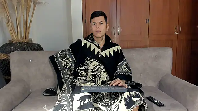 jamesinked  online show from December 2025 05:39:02 PM