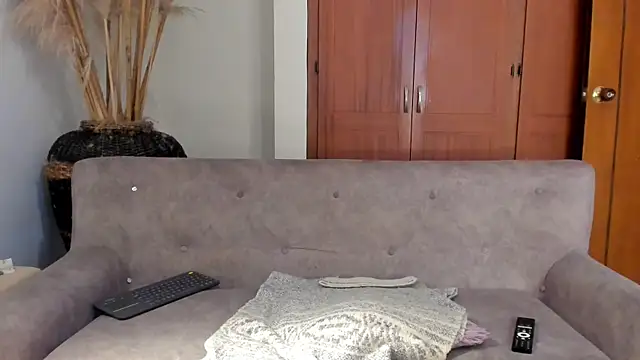 jamesinked  online show from December 2025 07:54:02 PM