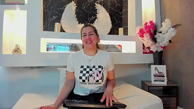 Snapshot of Cinthya_mjs chatting on October 2025 12:08:02 PM Cinthya mjs online show from October 2025 12:08:02 PM