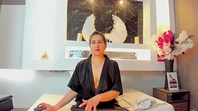 Snapshot of Cinthya_mjs chatting on October 2025 12:06:02 PM Cinthya mjs online show from October 2025 12:06:02 PM
