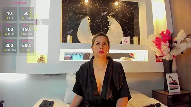 Snapshot of Cinthya_mjs chatting on October 2025 12:01:02 PM Cinthya mjs online show from October 2025 12:01:02 PM