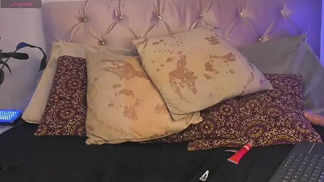 Redpandaa  online show from January 2025 08:11:02 AM