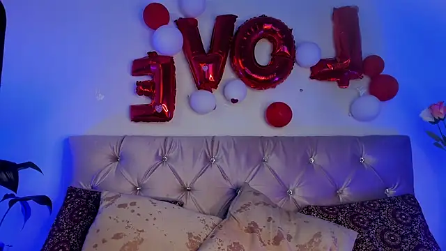 Redpandaa  online show from March 2025 06:37:01 AM