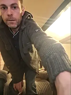 Snapshot of steb1980 chatting on March 2026 12:10:01 AM steb1980 online show from March 2026 12:10:01 AM