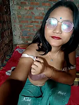 Snapshot of Cuterinki chatting on April 2026 08:31:01 PM Cuterinki online show from April 2026 08:31:01 PM