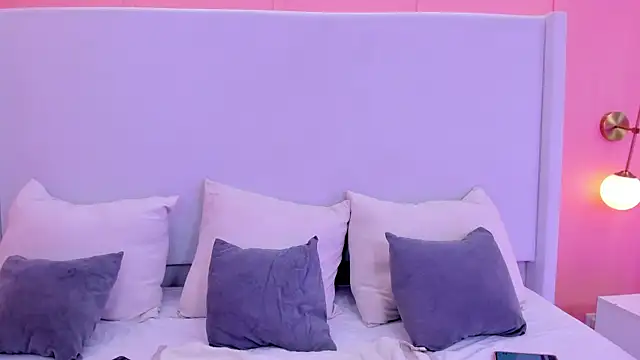 shaina vasquez online show from November 2025 04:26:02 AM