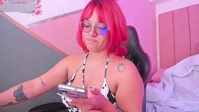 lilith noahh online show from February 2025 07:51:02 AM