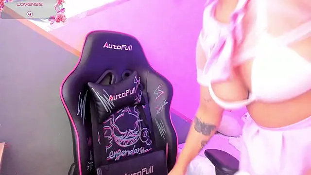 lilith noahh online show from February 2025 12:47:02 AM