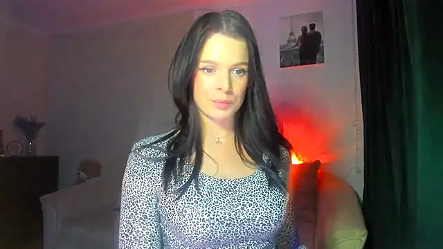 Snapshot of damla555 chatting on April 2026 04:24:02 PM damla555 online show from April 2026 04:24:02 PM