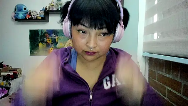 Shaddycute  online show from February 2026 02:14:01 PM