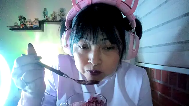 Shaddycute  online show from June 2026 01:43:02 AM